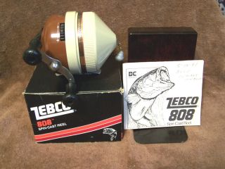VINTAGE 1978 USA MADE FRESH WATER ZEBCO 808 SPIN CAST FISHING REEL 