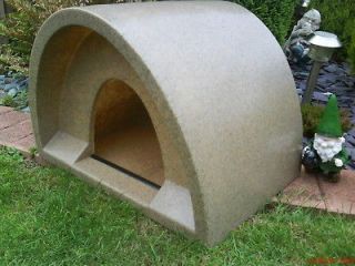 ONLY £40.00 PLASTIC OUTDOOR CATHOUSE CAT HOUSE KENNEL HOUSE SHELTER