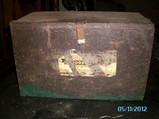 Vintage Metal Ice Box/Cooler Milk Container, Portable Cooler