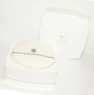 Chanel No 19 Luxury Bath Powder 5 oz. with Puff Sifter VINTAGE Sealed