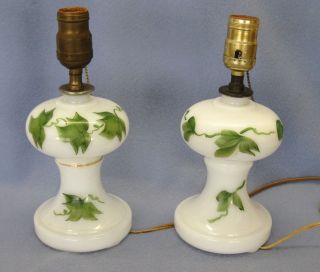 Pair Vintage White Glass Painted Leaves Table Lamps Pull Chains