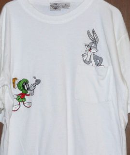 WHITE T SHIRT WITH BUGS BUNNY & MARVIN THE MARTIAN SIZE MEDIUM