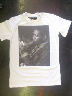 Usher Raymond Men T shirt (Women) Unisex Cigar Smoking Tshirt