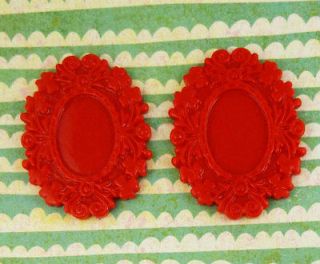 Red Elegant Floral Resin Cameo Settings set o 2 for cabs pendants 