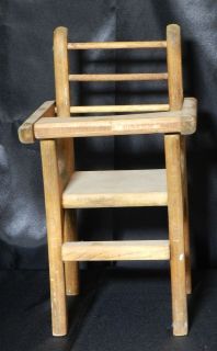 Vintage Wood Doll Furniture High Chair w/ Removable Tray (15)