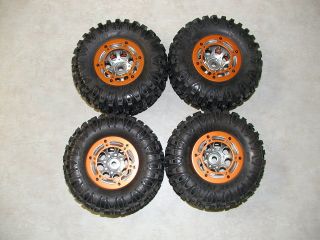 SCALE ROCK CRAWLER 2.2 AXIAL WHEELS AND TIRES FROM AX10 ORANGE 