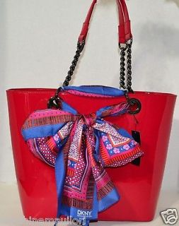 dkny tote in Handbags & Purses