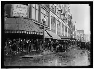 Street scene,Woodward & Lothrop,11th,F Streets,NW,Washington,D.C.