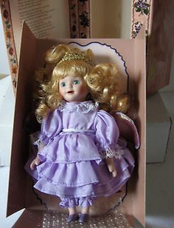 Thumbelina Porcelain Doll by Knickerbocker Mint in box Story Book 