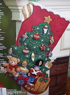   GIFTS UNDER THE TREE Felt Christmas Stocking Kit Soldier Toys 18