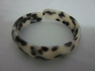 tortoise shell bangle in Jewelry & Watches