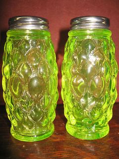 pair of Vaseline Uranium Elizabeth glass salt and pepper shakers set 