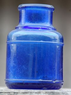 Cobalt Blue Glass Ink Bottle 2 3/4 inches tall Round Inkwell Canada 