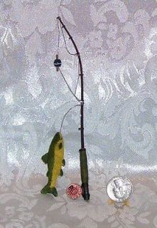   SCALE FOR BARBIE DOLL SIZE MINIATURE FISHING POLE W FISH FOR DIORAMA