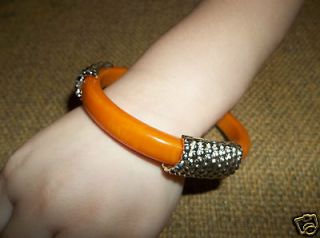 bakelite vintage jewelry in Bracelets