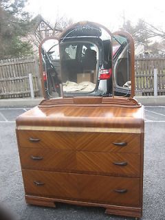GORGEOUS ART DECO VANITY DRESSER WITH ETCHED MIRROR
