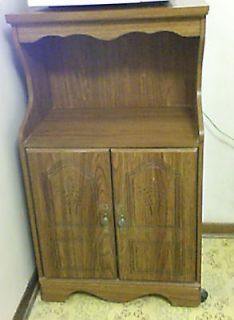MICROWAVE STAND    STORAGE  USED  PICK UP ONLY McKEESPORT, PA. 15132