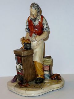 VINTAGE ENGLISH FIGURINE STATUE BY NATURECRAFT  TOM COBBLER 