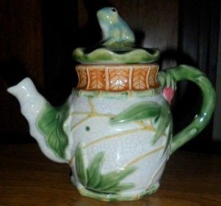 Majolica Frog Teapot Stoneware Crackle Frog Teapot Leaf/Bamboo Design