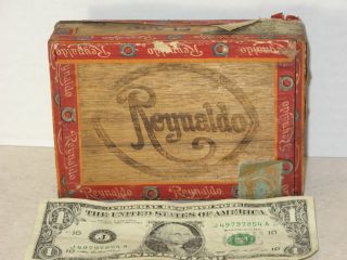 1931 Vintage Reynaldo Small Wooden Cigar Box