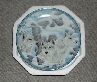 Bradford Exchange Ltd Ed Plate   Fearless Guardians Wolves Great for 