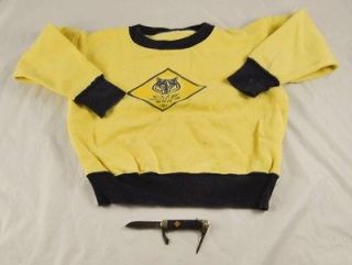   Cub Scout BSA Sweatshirt & Boy Scout Pocket Knife Camillus S3O8