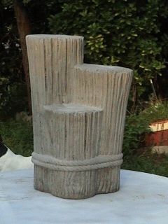   CONCRETE PIER NATURAL GRAY CEMENT STATUE/STAND FOR SMALL PELICANS