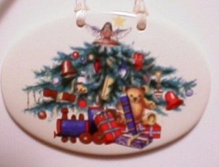 YULETIDE CHRISTMAS TREE OVAL BASKET TIE ON   LARGE   NEW   SHOP STORE 