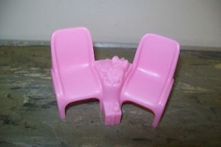 Fisher Price Sweet Streets Hospital Waiting Room Pink Chairs