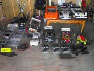 Nitro RC Car collection   Team Associate, Late Model and tons of parts