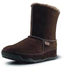 Fitflop Kids Mukluk suede boot with fur lining