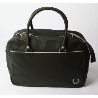    Fred Perry Hunting Green Pebble Embossed Holdall Bag Clothing