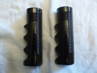   Bicycle Lawn Mower Impliment Handle Bar Grips 7/8 X 3 3/4 Stubby