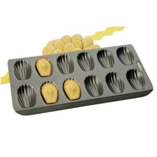 Chicago Metallic Madeleine Pan product details page