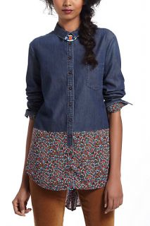 Flora Spliced Chambray Buttondown   Anthropologie