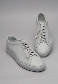 COMMON PROJECTS Achilles Low Top in Light Grey  