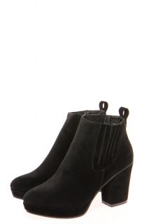 Tammie Gathered Elastic Insert Ankle Chelsea Boot at boohoo