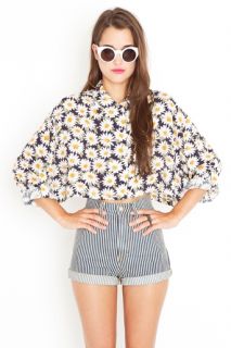 Daisy Chain Crop Blouse in Clothes at Nasty Gal 