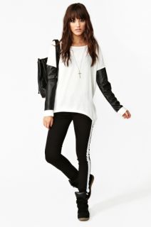 Bottom Line Tee in Whats New Clothes Tops at Nasty Gal 