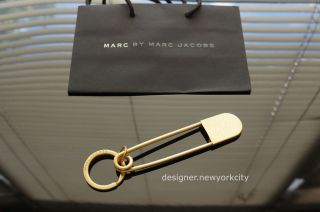 NEW Authentic MARC JACOBS Logo Gold Large Safety Pin Key Chain Key 