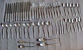 Holmes & Edwards Inlaid IS Lovely Lady Silverplate Flatware 54 Pieces 