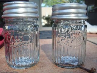 Unique Classic HOOSIER Cabinet Jar Salt Pepper Shakers