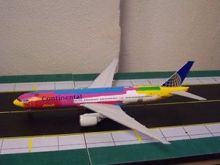 Continental Airlines B777 224ER Peter Max Colors NYC 2000 Flightline 1 