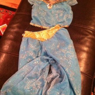 Disney Jasmine Costume W/ Slippers Size 4/5