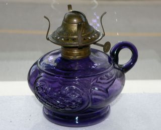 Antique deep purple kerosene finger patterned OIL LAMP *