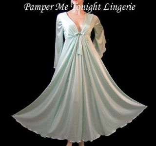 ELEGANT VTG OLGA UNIQUE RARE GOTHIC STYLE Nightgown Gown Peignoir Robe 