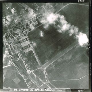WWII PHOTO COLLECTION ARCHIVE OF THE 7TH PHOTO GROUP P 38 OVER EUROPE 