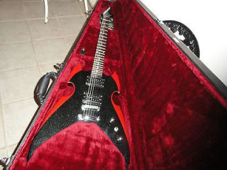 Collectable SILVERTONE PAUL STANLEY APOCALYPSE Guitar & case and more