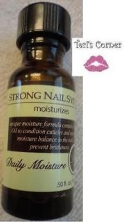 Perfect Formula Strong Nail Daily Moisture .50 fl. oz./ 15 ml