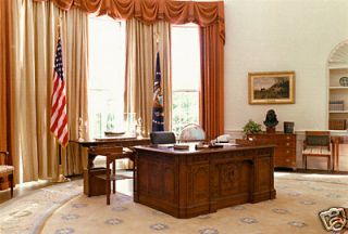Newly listed WHITE HOUSE HMS RESOLUTE OVAL OFFICE REPLICA PRESIDENT 